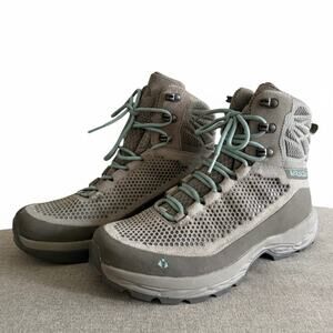 NWOT Vasque Breeze AT GTX Women’s Hiking Boots - Women’s 9 - Waterproof GORE-TEX
